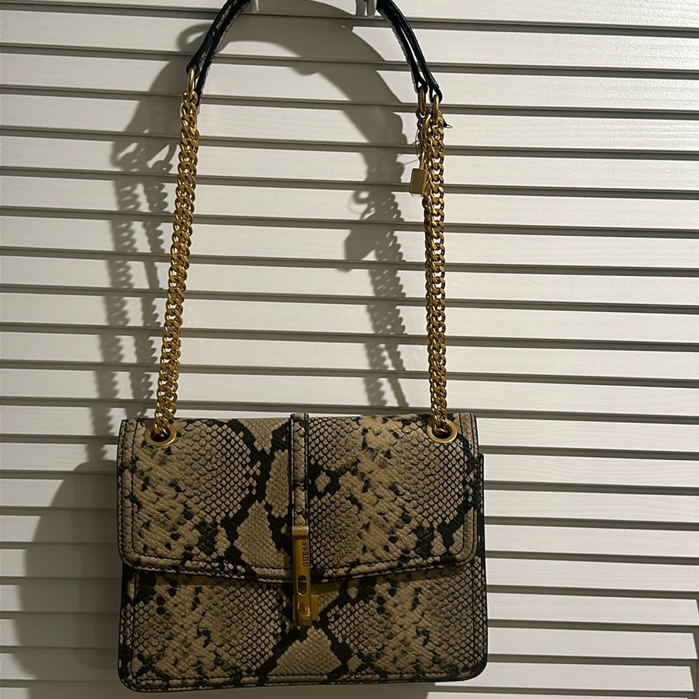 NWT GUESS Sage James Crossbody/Shoulder Bag with Goldtone hardware.